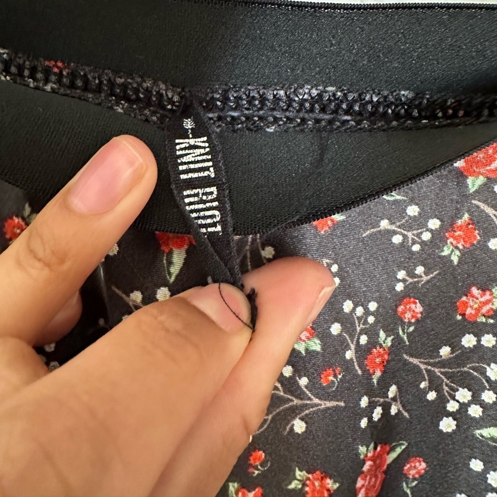 Knit Riot Black and Red Floral Midi Skirt XS - Picture 4 of 6